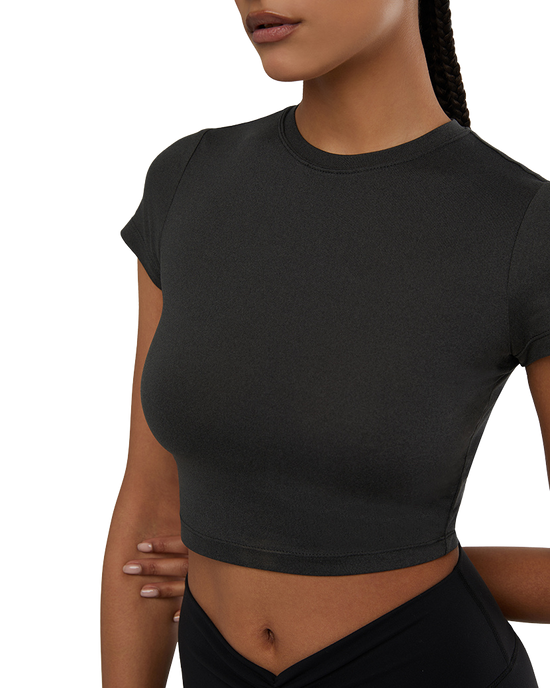 Load image into Gallery viewer, WEWOREWHAT Active Heather Knit Black Top
