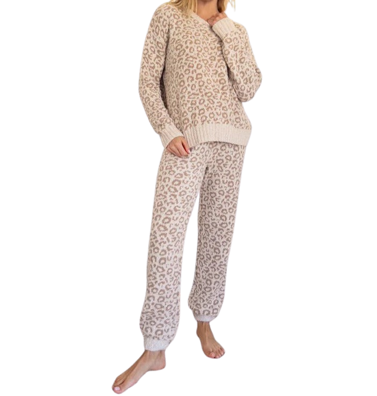 Splendid Fuzzy Sweater Leopard Pajama & Socks Set